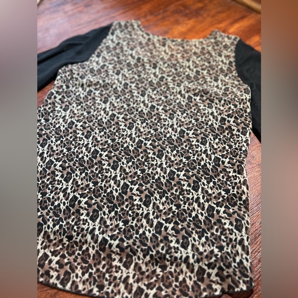 Maurice’s Top size L! - Picture 2 of 2